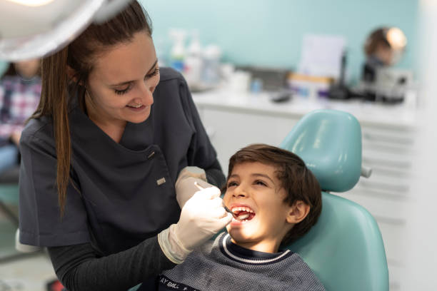 Best Emergency Tooth Extraction  in Cibecue, AZ